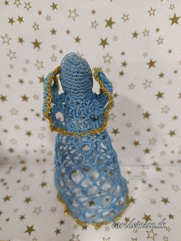 hačkované ozdoby na vianočný stromček - modrý anjel